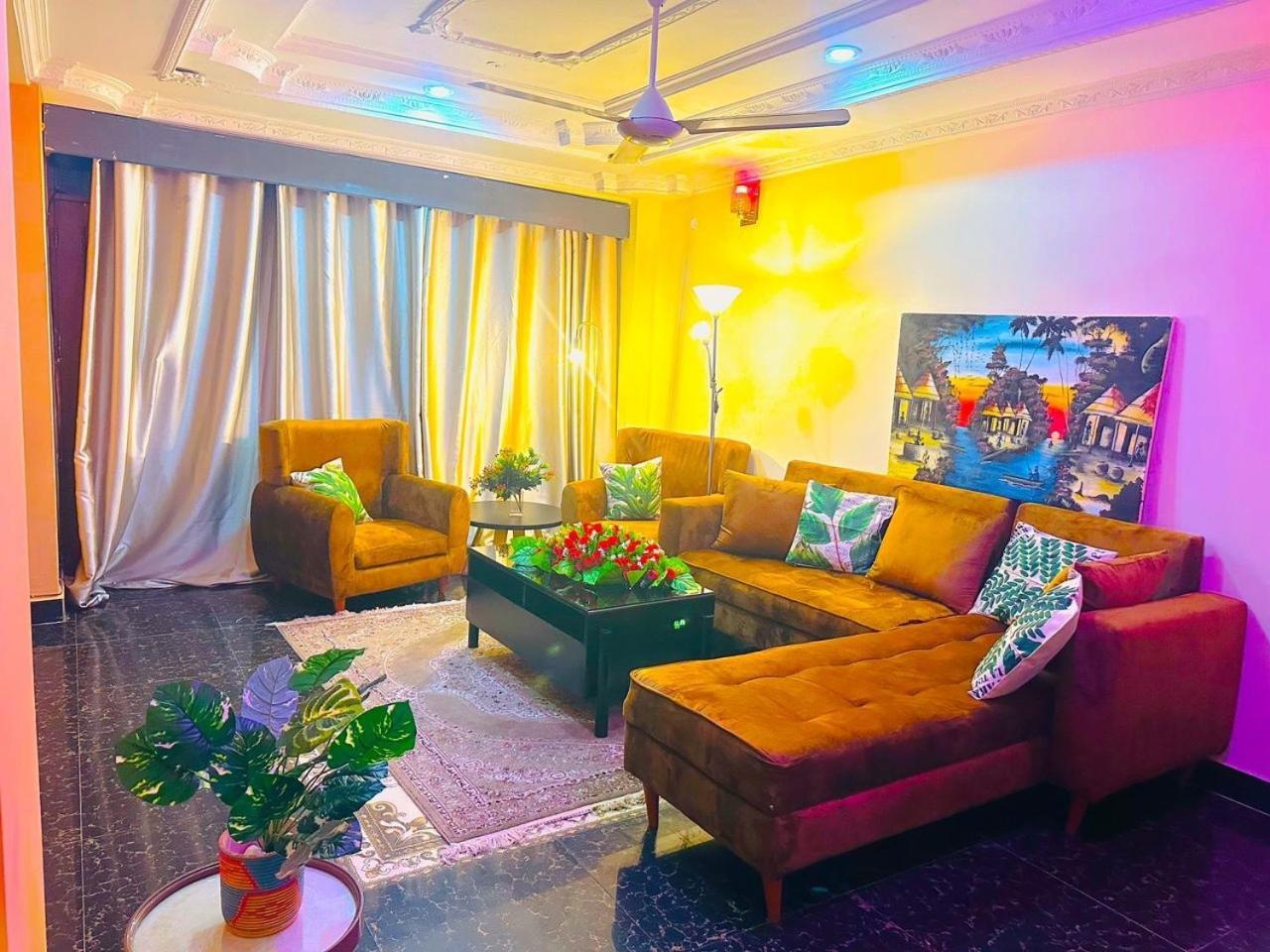 Downtown Dreamspace - 3 Bedrooms *